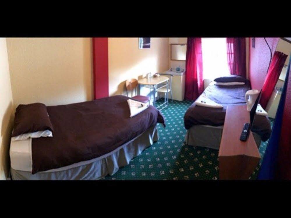 וויימות' The Old Castle Hotel מראה חיצוני תמונה